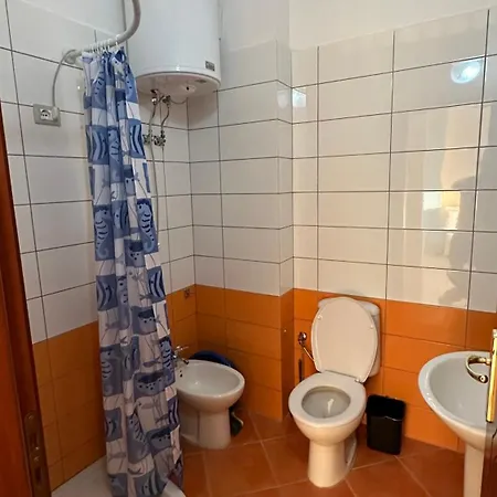 아파트 Anaisi Vlorë
